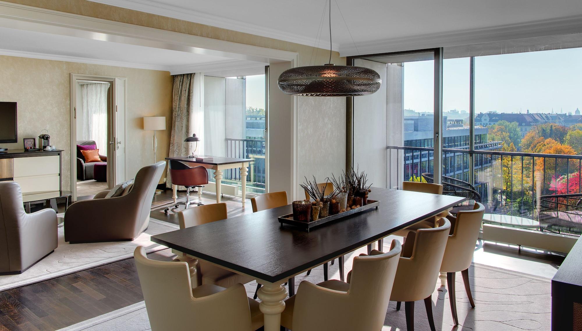 Hilton Munich Park Hotel Bagian luar foto