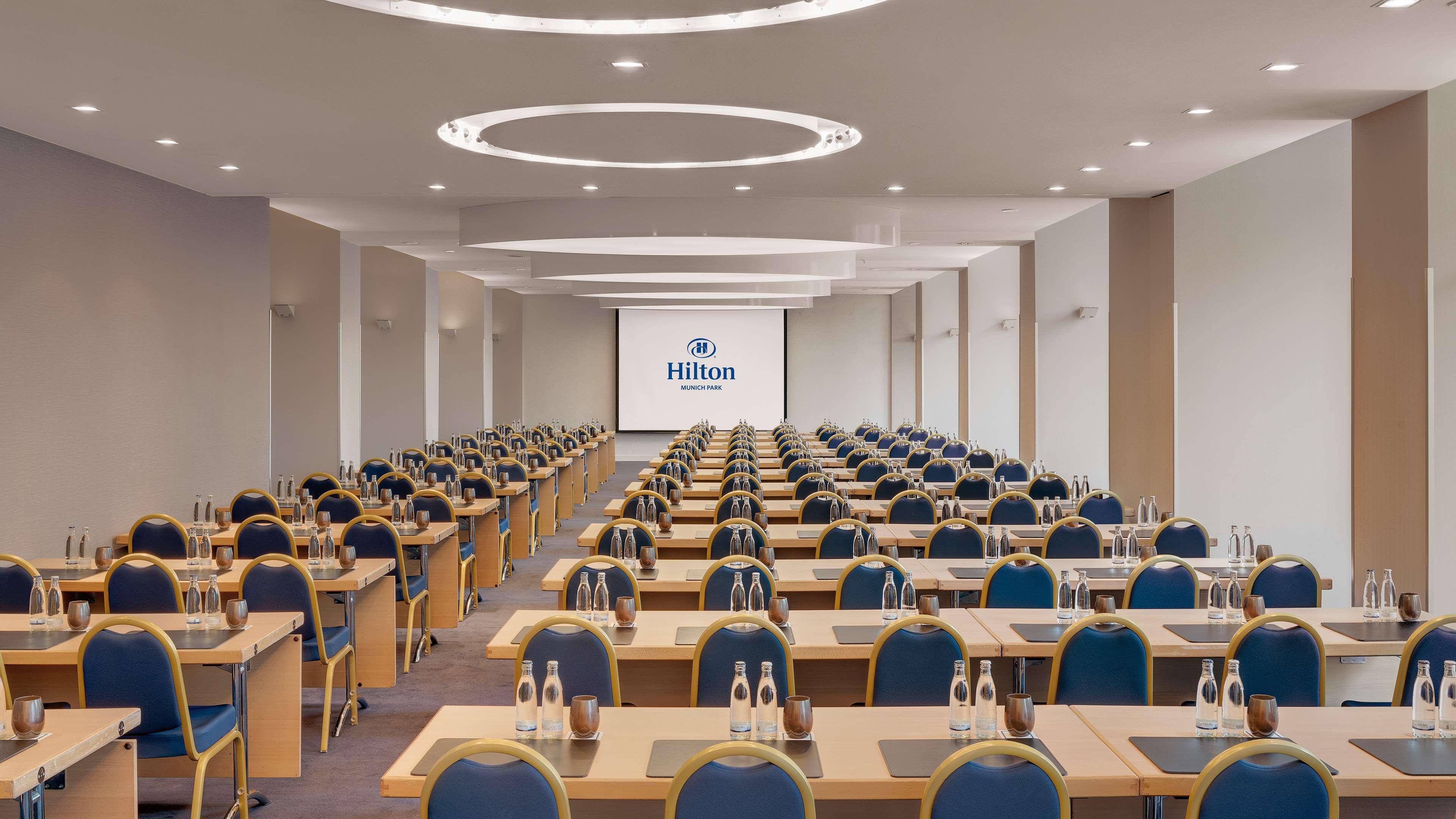 Hilton Munich Park Hotel Bagian luar foto