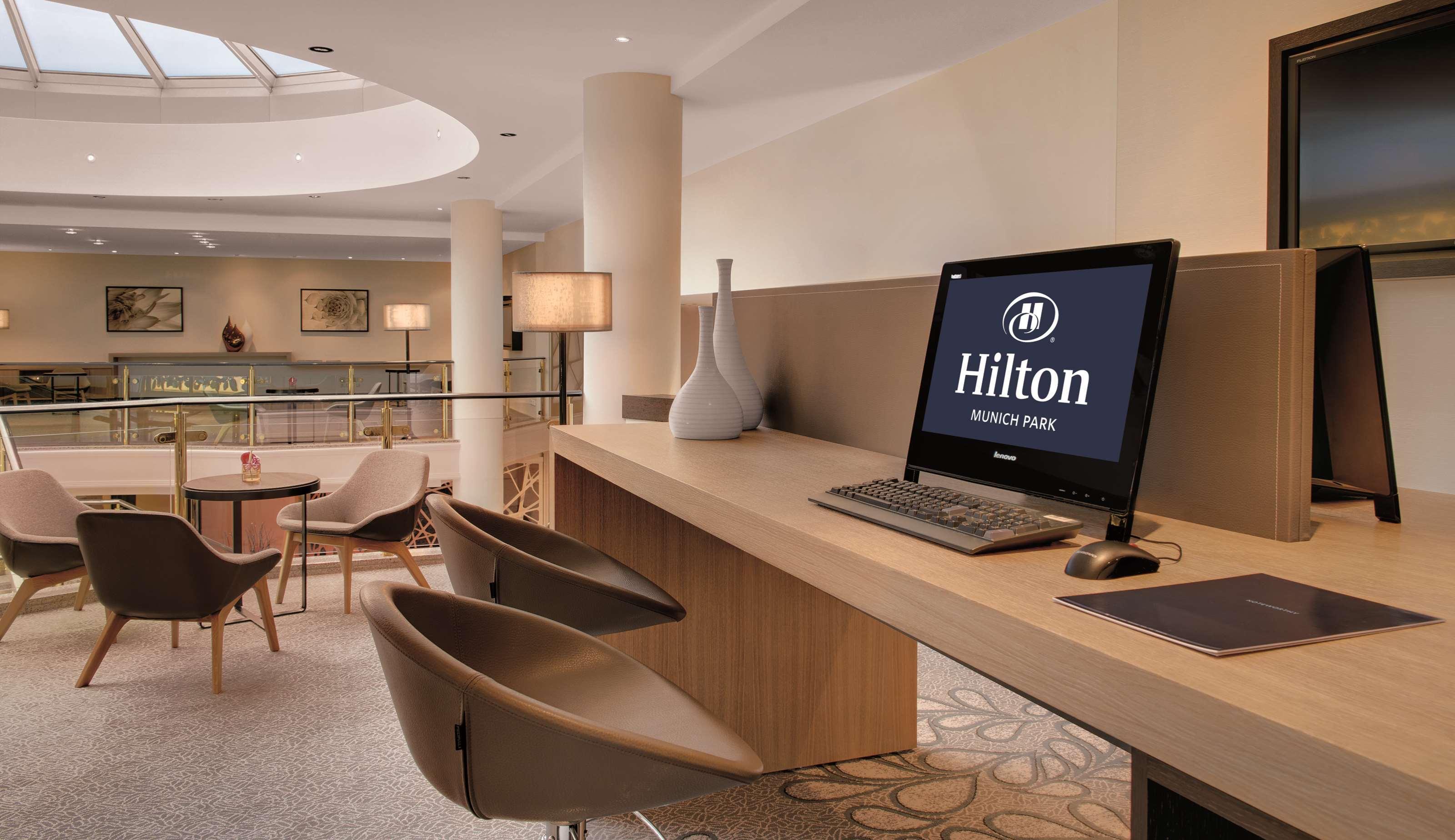 Hilton Munich Park Hotel Bagian luar foto