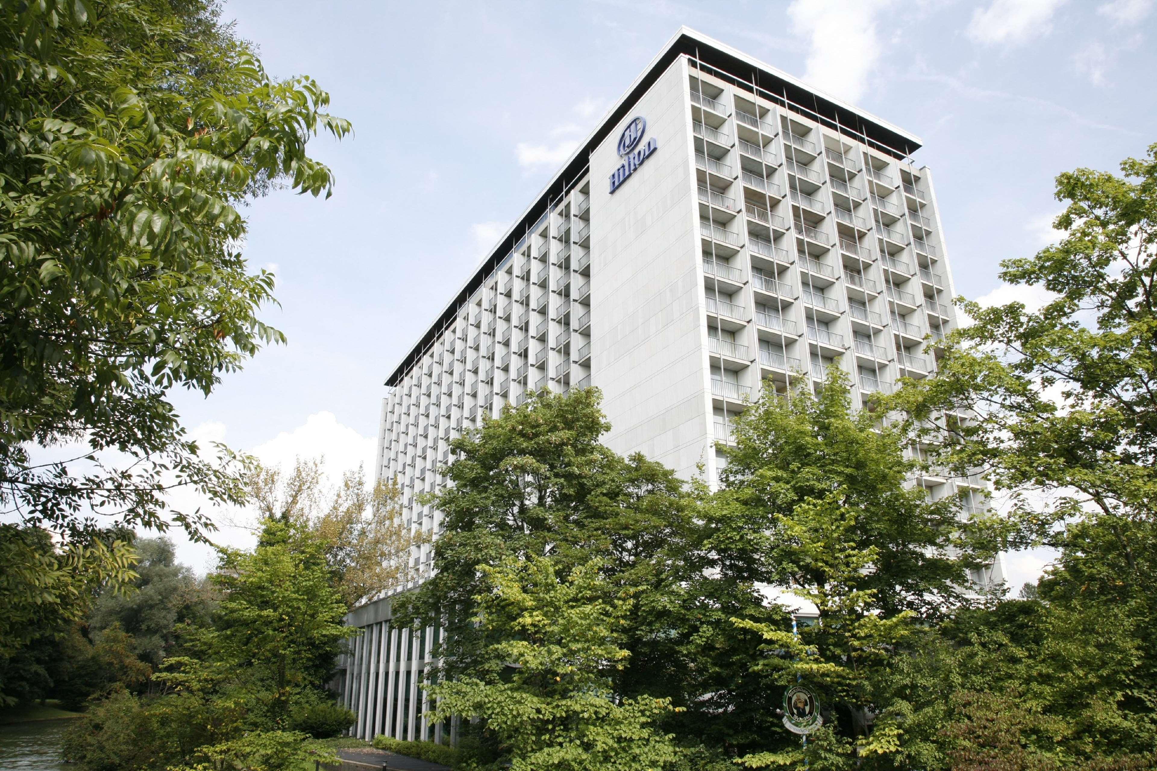 Hilton Munich Park Hotel Bagian luar foto