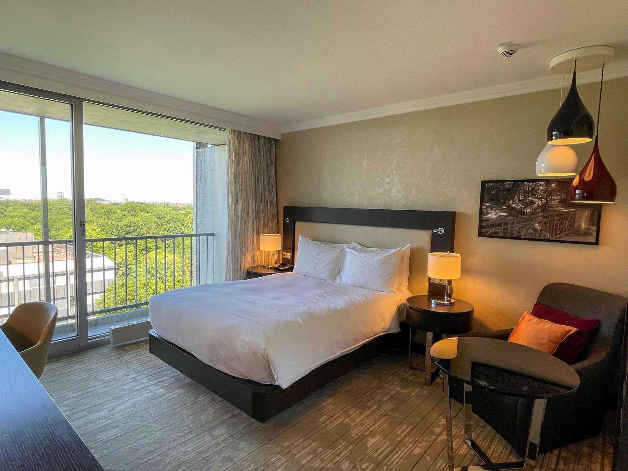 Hilton Munich Park Hotel Bagian luar foto